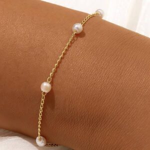 Cute Pearls Bracelet, 18k Gold Plated Steel in Gold