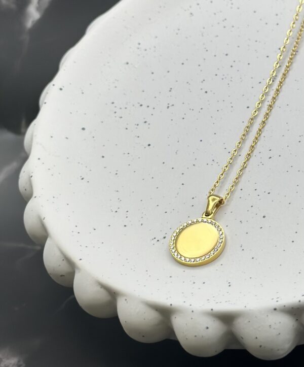 Engravable Round Diamond Necklace 18k Gold