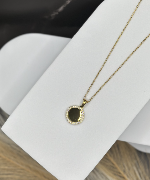 Engravable Round Diamond Necklace 18k Gold